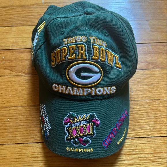 Green Bay Packers Super Bowl Patches Hat / Adjustable - Picture 1 of 5